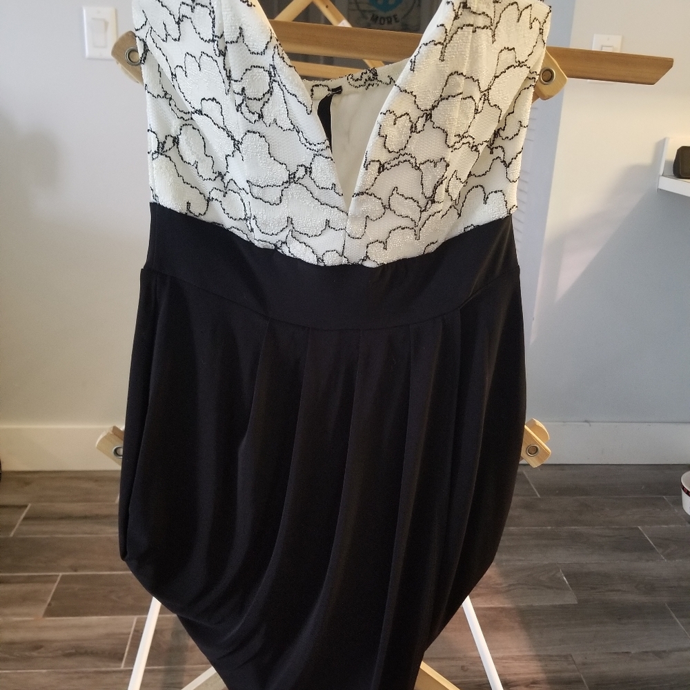 Black & white strapless dress